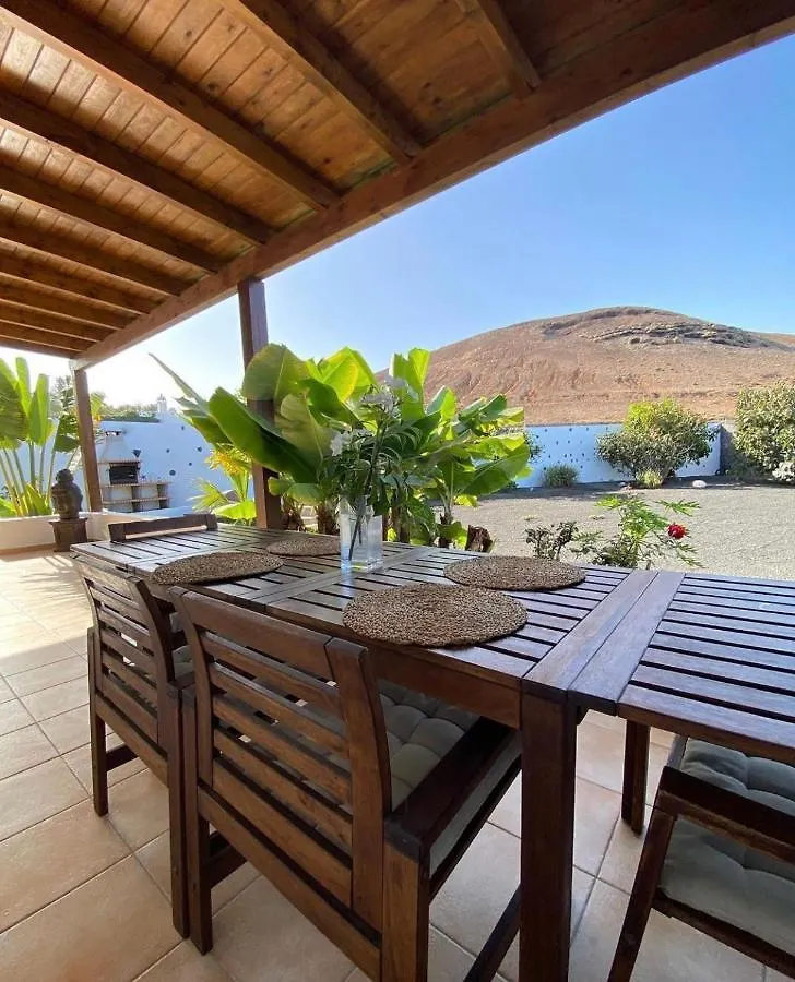 Finca La Costa Tinajo