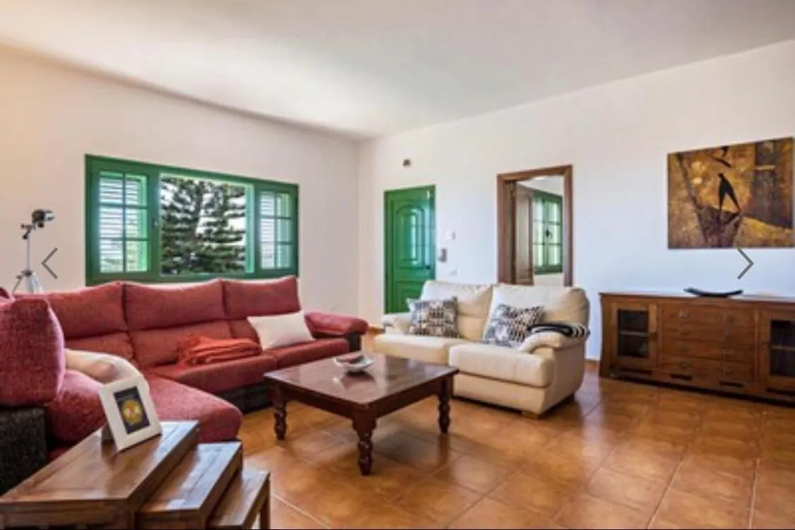 Finca La Costa Tinajo Country house