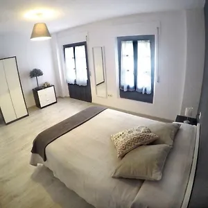 https://apartamento-calle-cristo-de-la-yedra.es-andalucia.com